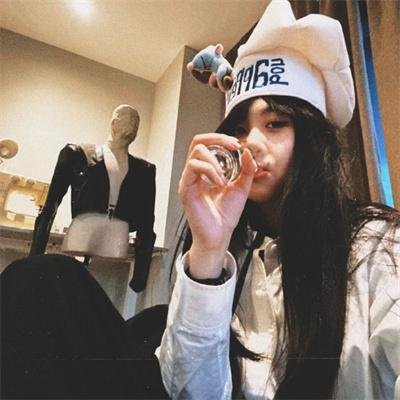 风流教士俏女佣